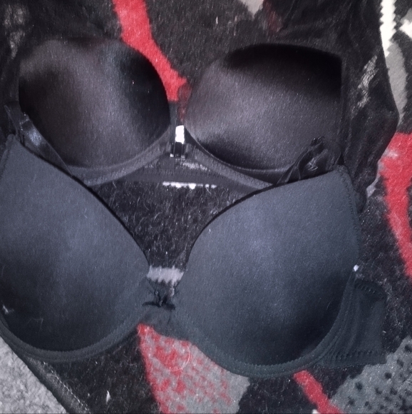 2 34B pushups - Picture 6 of 7